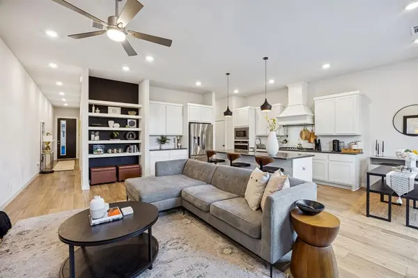 2357 Rook Drive, Dallas, TX 75211