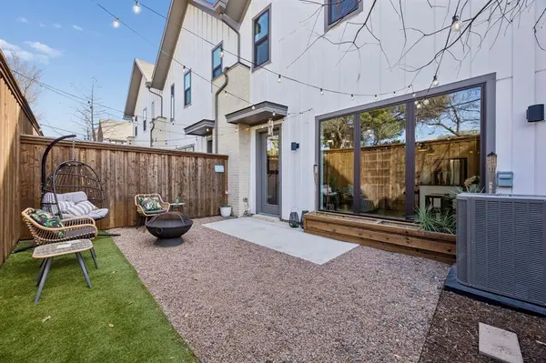 2357 Rook Drive, Dallas, TX 75211