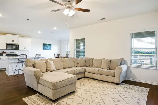 653 Bunker Hill Road, Fate, TX 75189