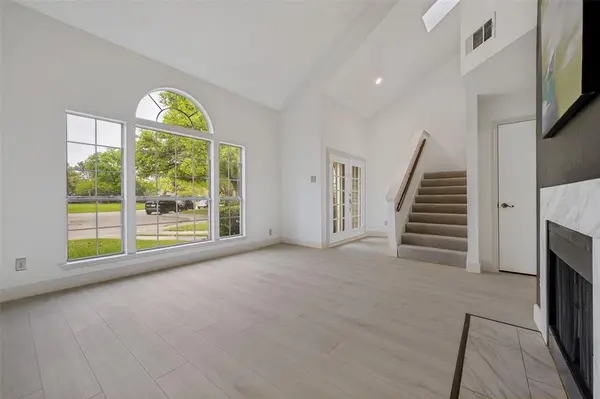 815 Ventura Park, Irving, TX 75061