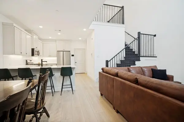 420 Parkside Drive, Argyle, TX 76226