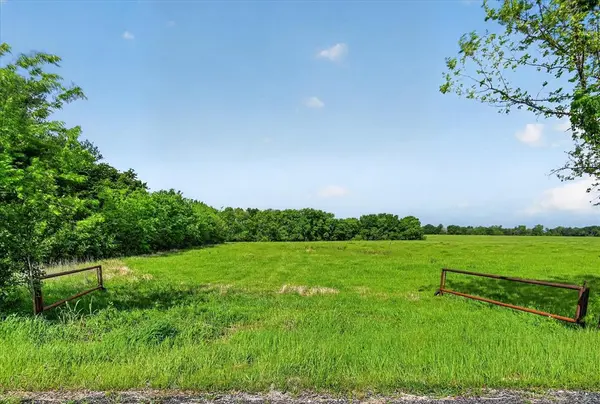 000 County Road 632, Blue Ridge, TX 75424