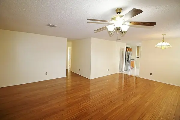 2936 Santa Sabina Drive, Grand Prairie, TX 75052