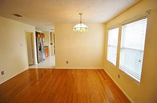 2936 Santa Sabina Drive, Grand Prairie, TX 75052