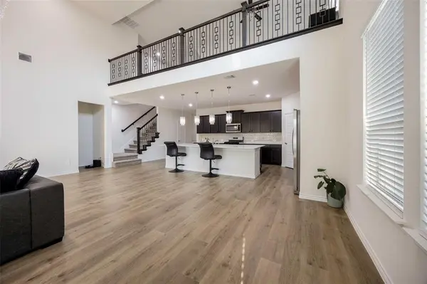 3717 Tracewood Bend, Aubrey, TX 76227