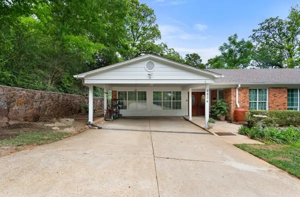 2834 Curtis Drive, Tyler, TX 75701