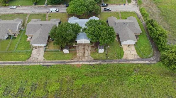 1729 Jenkins Lane, Glenn Heights, TX 75154