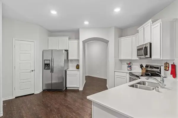 208 Sunny Corner Road, Royse City, TX 75189