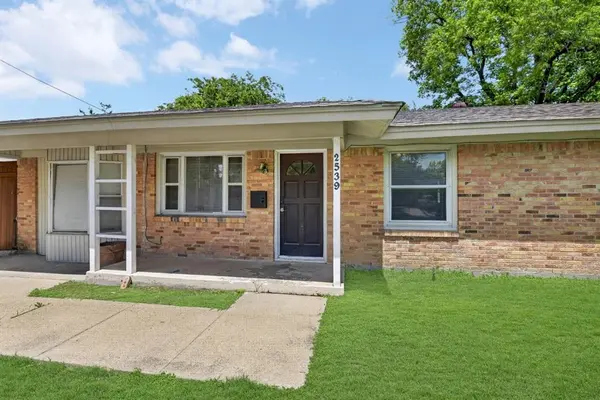 2539 Hillsboro Avenue, Dallas, TX 75228