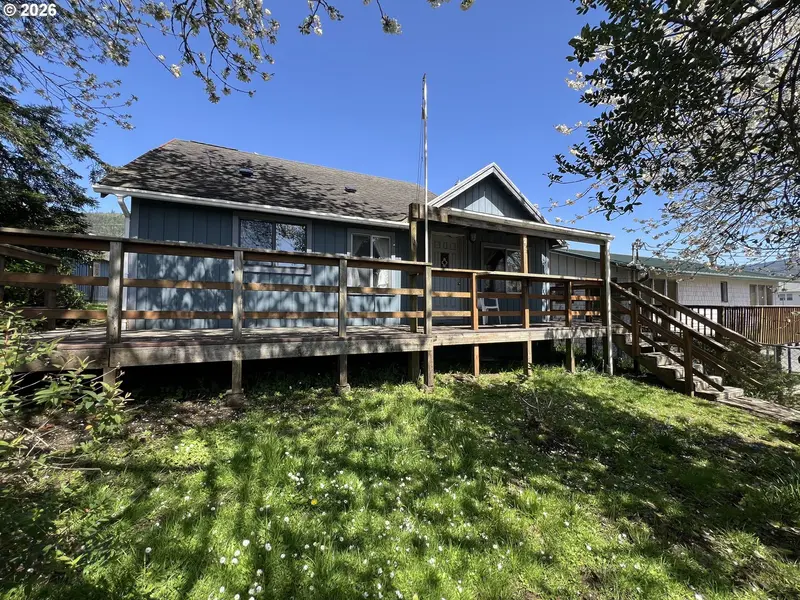 212 Garibaldi AVE, Garibaldi, OR 97118