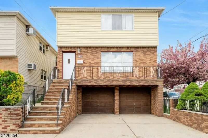 397 Davis Ave, Kearny Town, NJ 07032