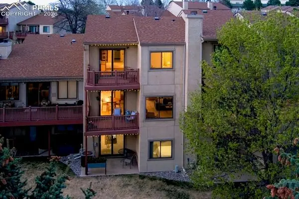 3427 Trenary LN, Colorado Springs, CO 80918