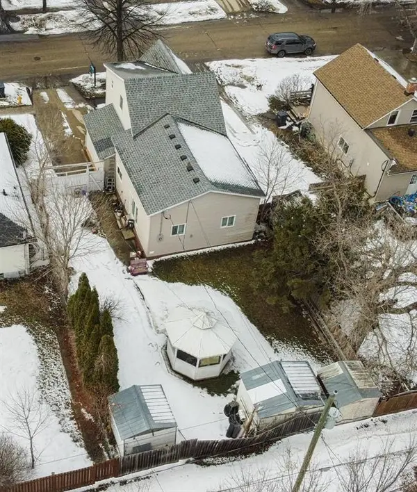 34 6TH ST, Portage La Prairie, MB R1N 1G3