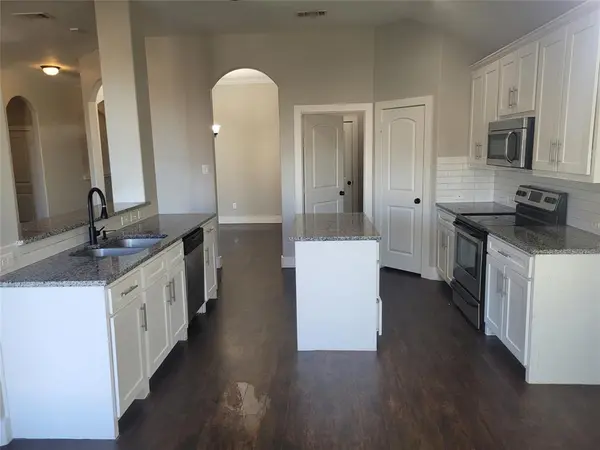 11607 Michele Drive, Greenville, TX 75402