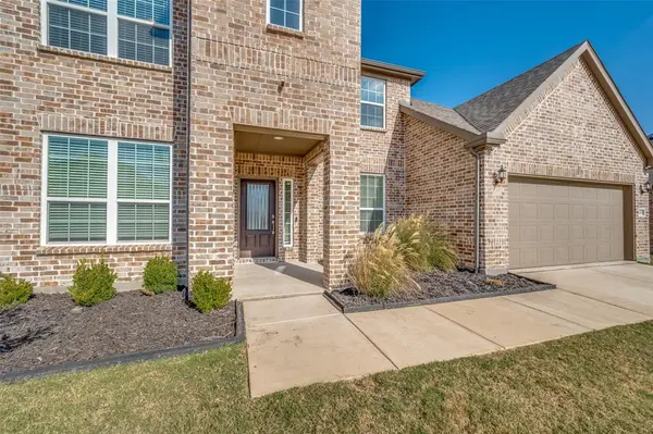 1609 Quentin Drive, Aubrey, TX 76227