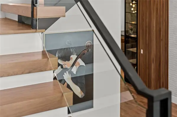 6006 Meadow Crest, Dallas, TX 75230