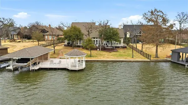 143 Blackfoot Trail, Lake Kiowa, TX 76240