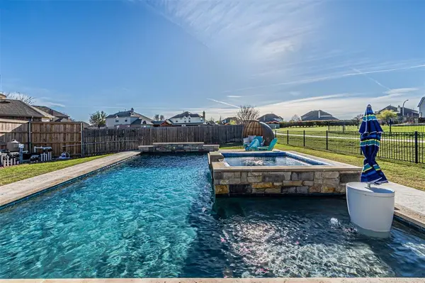 13625 Saddlewood Drive, Fort Worth, TX 76052