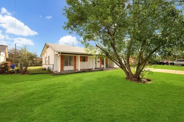 2508 W Rochelle Road, Irving, TX 75062