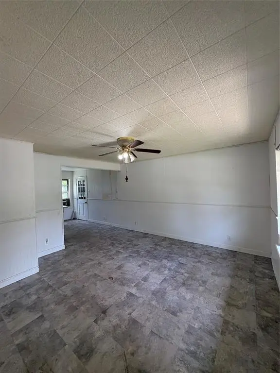 529 Janie Lane, Burleson, TX 76028