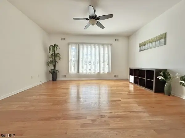 138 Hiawatha Blvd, Parsippany-troy Hills Twp., NJ 07034