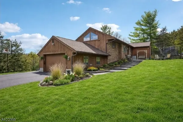 5 Bucky Ln, Vernon Twp., NJ 07462