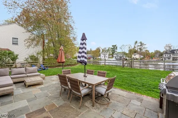 43 Lake Rd, Chatham Twp., NJ 07928