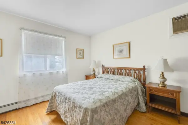 397 Davis Ave, Kearny Town, NJ 07032