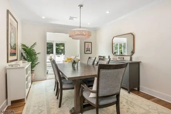 440 Yuhas Dr, Paramus Boro, NJ 07652