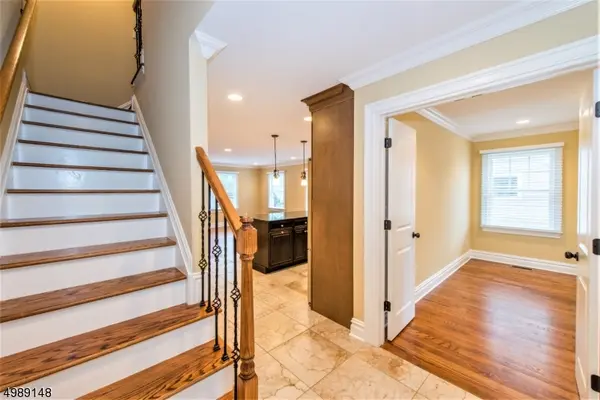 64 Kent Place Blvd Unit B #B, Summit City, NJ 07901