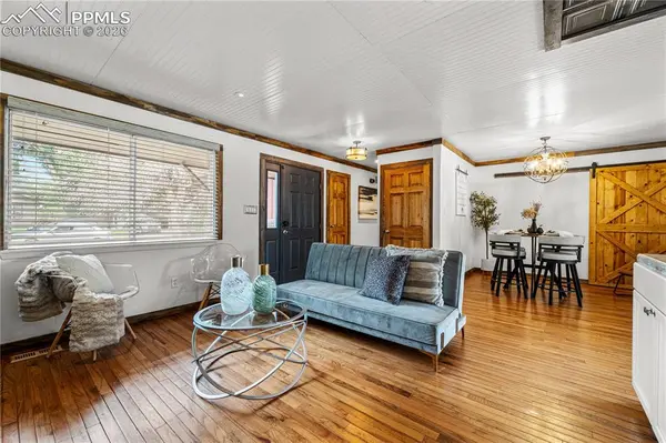 11 Macnaughton RD, Pueblo, CO 81001