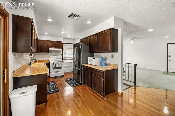 150 Regency BLVD, Pueblo, CO 81005