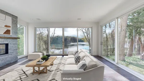 8 Macleod Estate CT, Richmond Hill, ON L4E 0B1