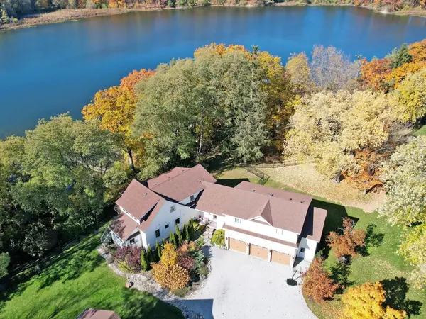 8 Macleod Estate CT, Richmond Hill, ON L4E 0B1