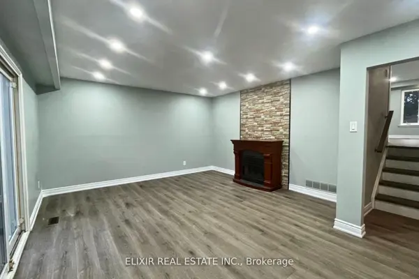 30 Trotters LN, Brampton, ON L6Y 1B6