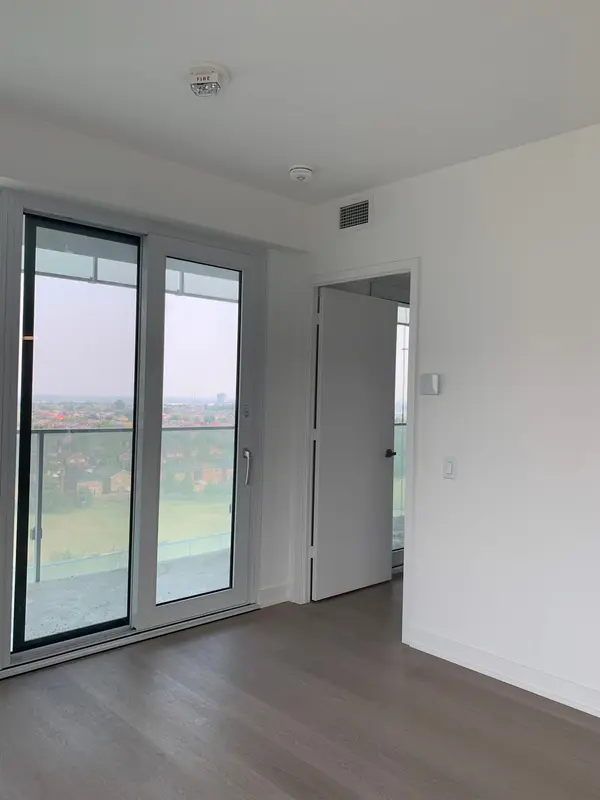 3883 Quartz RD #804, Mississauga, ON L5B 0M3