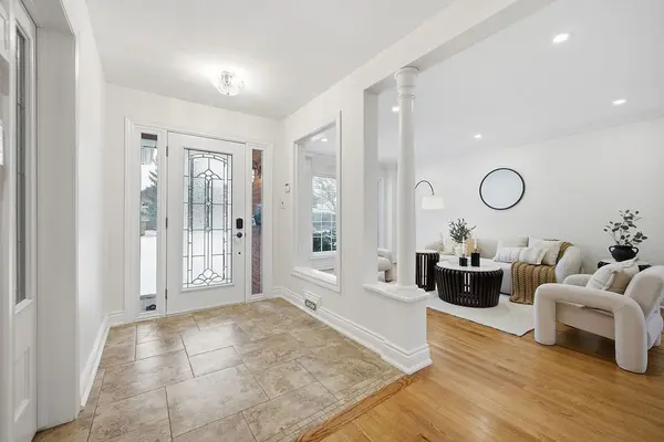 50 Rosenfeld CRES, Kanata, ON K2K 2L2