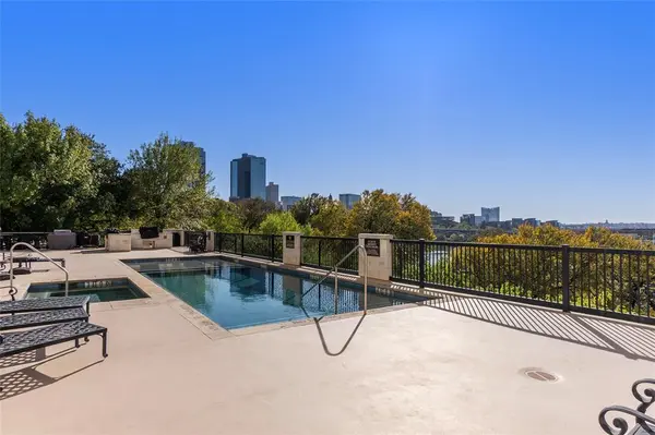 501 Samuels Avenue #110, Fort Worth, TX 76102