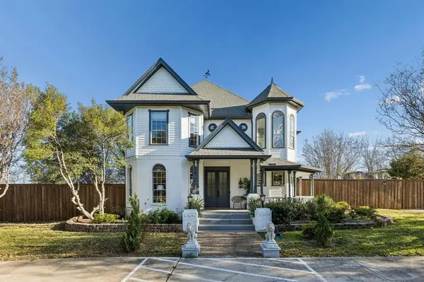 3706 Castle Drive, Rowlett, TX 75089