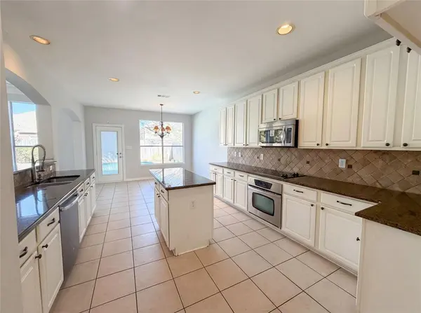 1412 Spring Ridge Lane, Flower Mound, TX 75028