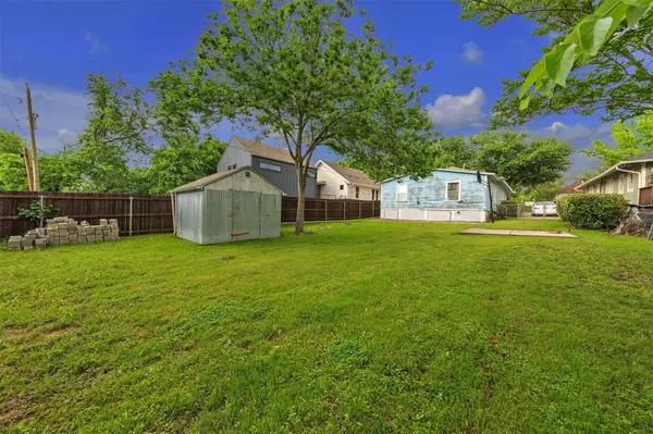 2720 College Avenue, Fort Worth, TX 76110