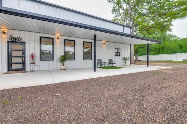 2011 NE County Road 0070 Road, Corsicana, TX 75109