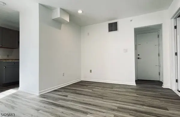 15 Central ave #3C, Madison Boro, NJ 07940