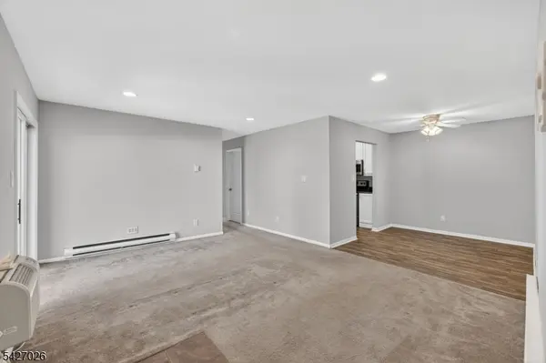 102 Federal Hill Rd #102, Pompton Lakes Boro, NJ 07442