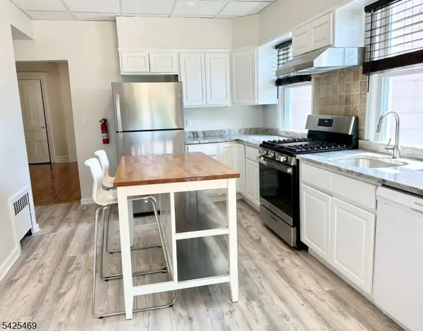 157 Walnut St, Montclair Twp., NJ 07042