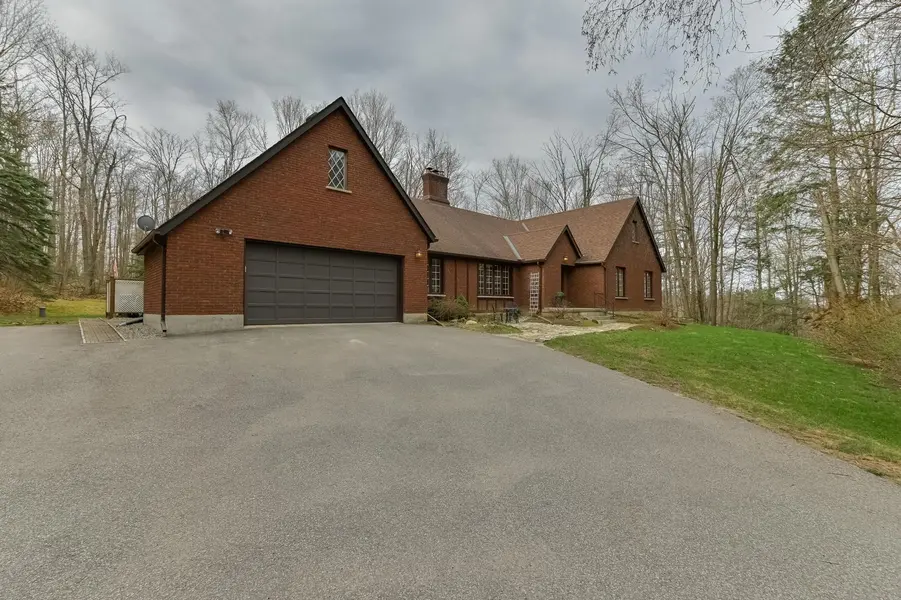 994 Birchview CRES, Selwyn, ON K0L 1H0