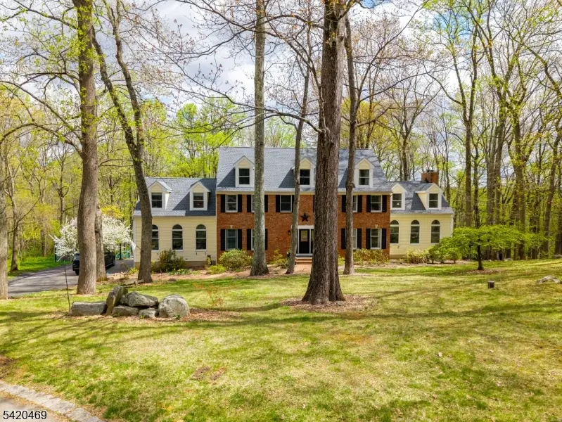 122 Forest Dr, Lebanon Twp., NJ 08826