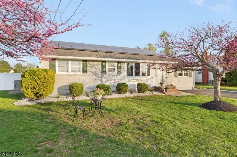 909 Newark Ave, Manville Boro, NJ 08835