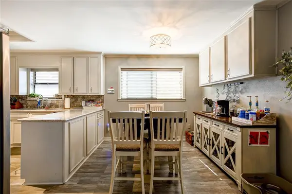 2005 Surrey Lane, Bossier City, LA 71111