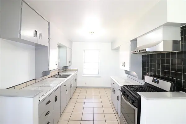 9107 Rustown Drive, Dallas, TX 75228